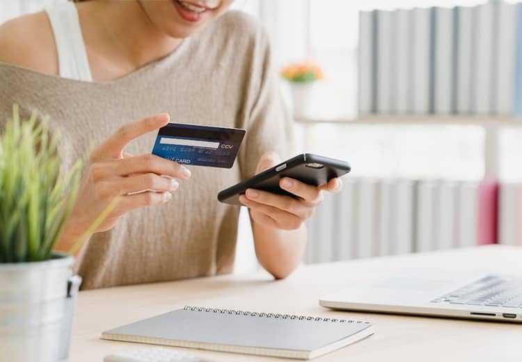 Best 5 ways to use credit card smartly - Baked By Facts Talentpie